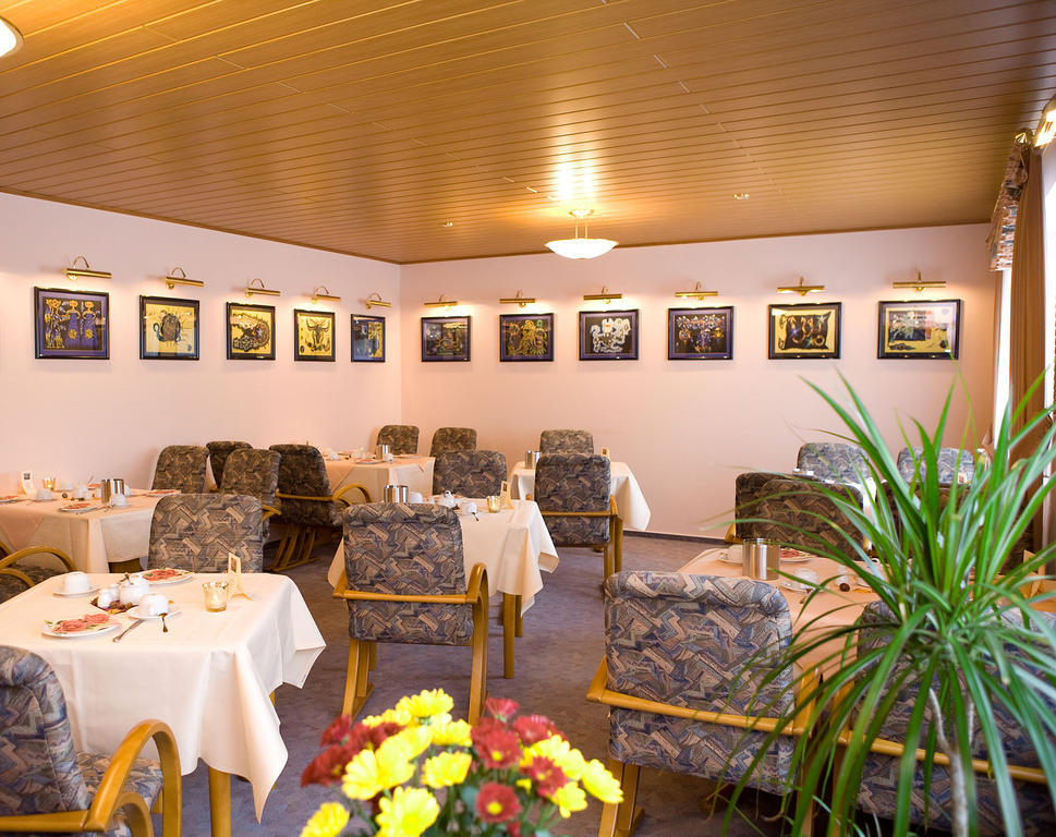 Central Inn Hotel Garni เอปเพลบอร์น ภายนอก รูปภาพ